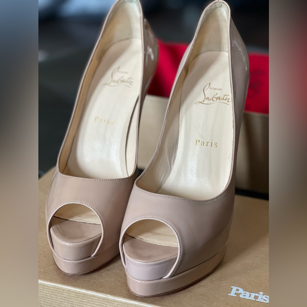 Christian Louboutin Beige Patent Leather Hyper Privé Peep Toe Pumps
